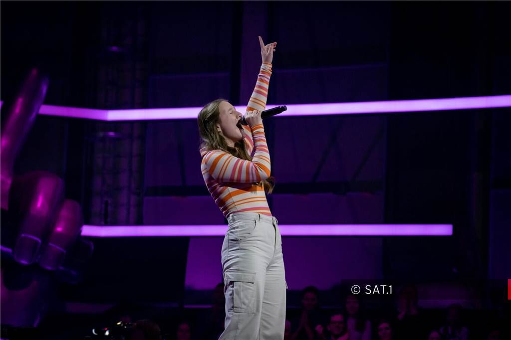 Melaniia Dushchak steht bei "The Voice Kids" auf der Bühne und hofft auf den großen Durchbruch. Seit ein paar Monaten wohnt sie in Vreden. Mit ihrer Mutter ist sie aus der Ukraine geflohen.