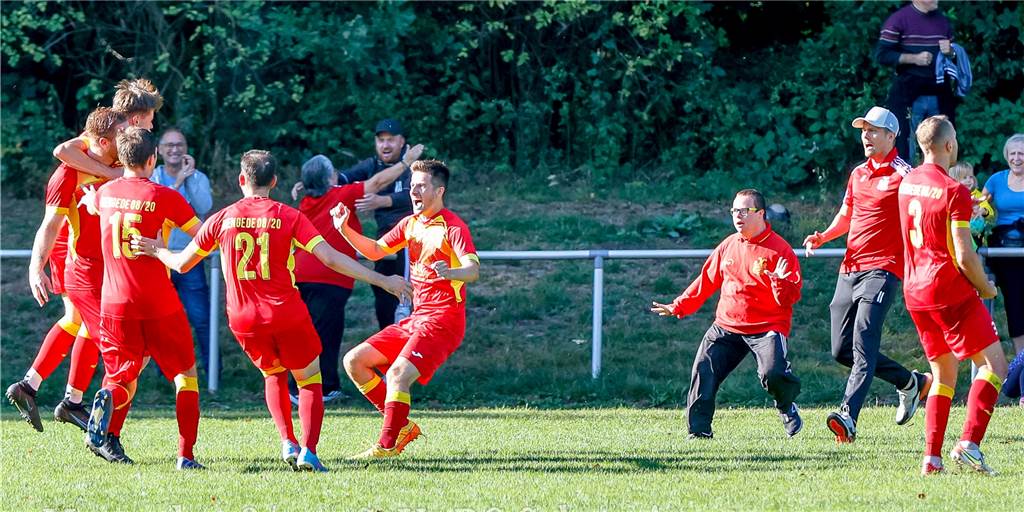 Mengede 08/20 feierte kurz vor Schluss gegen die Spielvereinigung Schwerin den Ausgleich zum 4:4