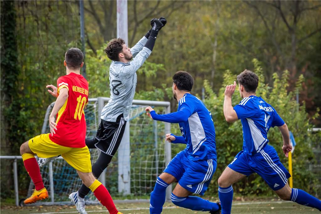 Mengede 08/20 gewann das Bezirksliga-Derby gegen BW Huckarde mit 4:1.