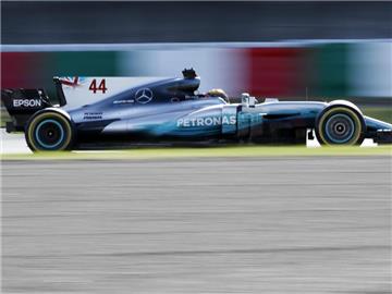 Mercedes-Pilot Lewis Hamilton ist derzeit das Maß aller Dinge in der Formel 1. Foto: Eugene Hoshiko