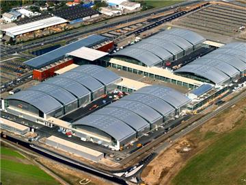 Messehalle 2 der 2003 eingeweihten neuen Messehallen von Karlsruhe wird für die deutschen Titelkämpfe 2015 umgebaut. Foto: Uli Deck