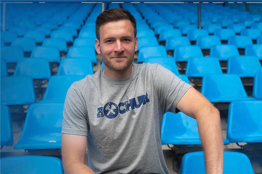 Michael Esser wechselt von Hannover 96 in die 1. Liga - zum VfL Bochum Michael Esser ist zurück beim VfL Bochum.