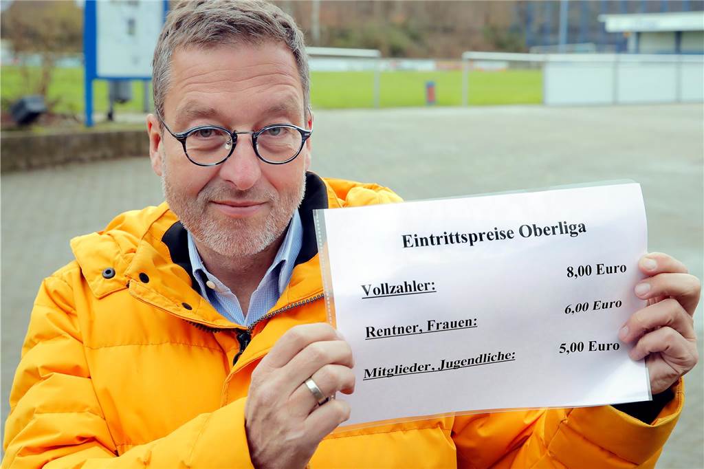 Michael Linke, der Vorsitzende des ASC 09, befindet sich in Gesprächen mit der Stadt Dortmund und dem Westdeutschen Fußballverband.