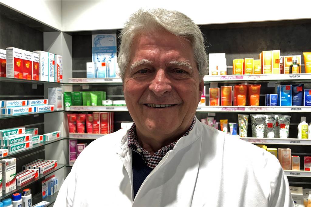 Baustellen-Stau: Patienten bekommen ihre Medikamente zu spät Michael Mantell ist Inhaber der Stifts-Apotheke in Hörde. Seit es die Baustelle an der Faßstraße gibt, haben seine Lieferanten Probleme.