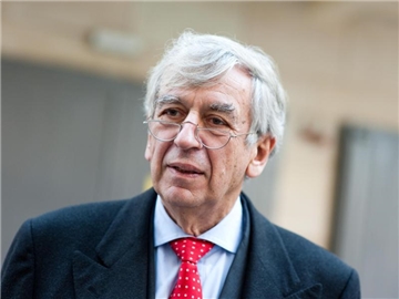Michael Naumann blickt zurück auf sein Leben. Foto: Robert Schlesinger