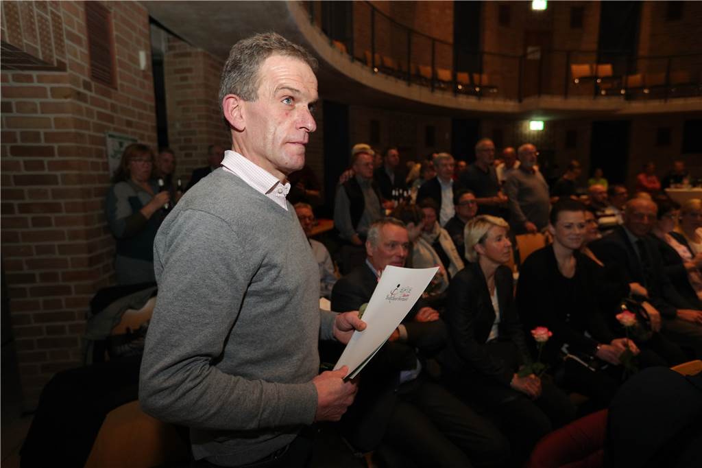 „Eine Mischung aus Glück und Können“ - Stadtsportverband ehrt Lützow-Reitequipe Michael Potthink ist beim RV Lützow Reitlehrer.