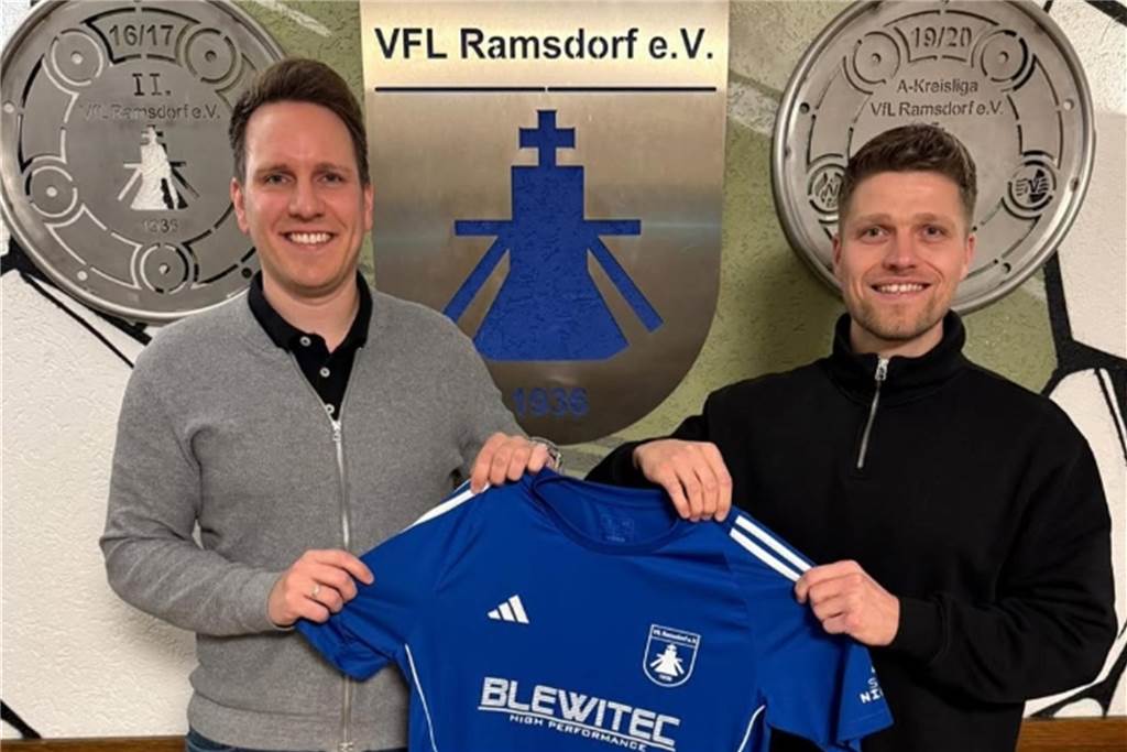 Michael Wissing (r.) wechselt im Sommer zum VfL Ramsdorf.