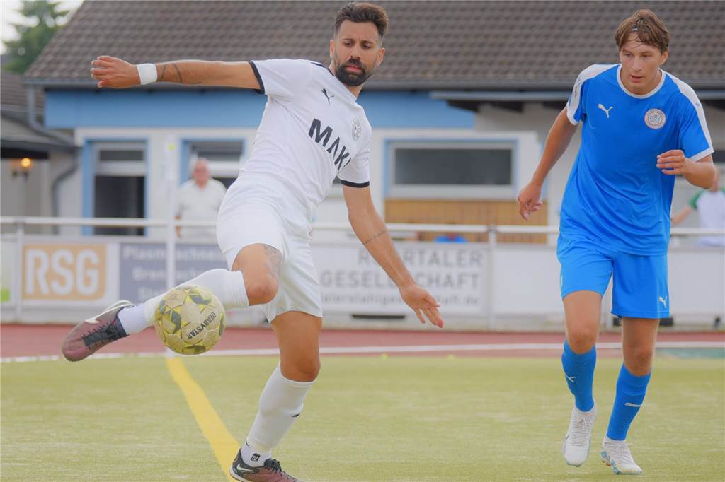 Michalis Kakoulidis hatte mehrfach einen Treffer auf dem Fuß.
