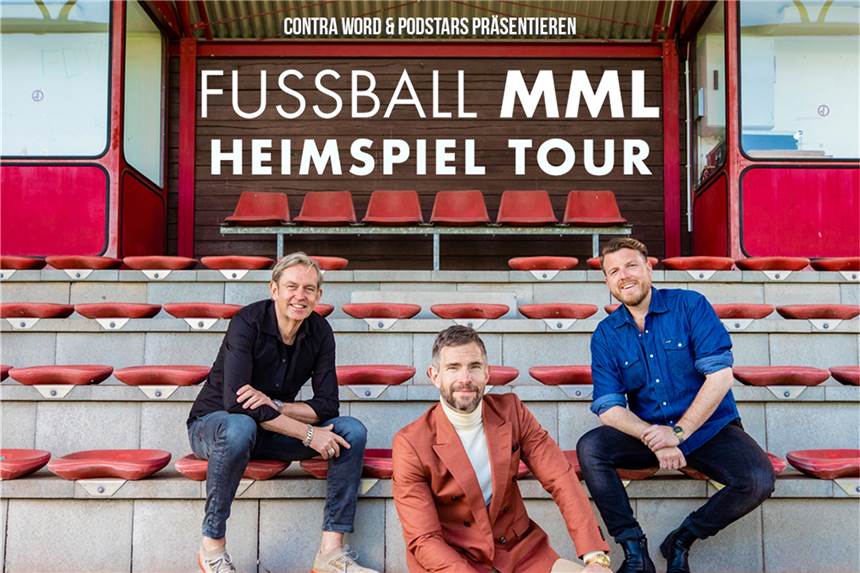 Podcast Fußball MML live: Micky Beisenherz kommt nach Castrop-Rauxel Micky Beisenherz (Mitte), Maik Nöcker (l.) und Lucas Vogelsang treten 2022 in Castrop-Rauxel auf.