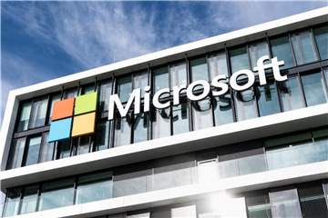 Microsofts Whiteboard ermöglicht es Nutzern, Zeichnungen oder Präsentationen gemeinsam zu bearbeiten. Foto: Matthias Balk