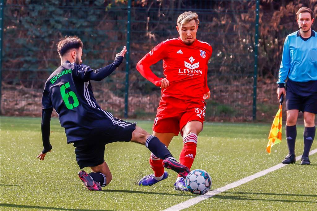 TuS Bövinghausen verlängert mit Leistungsträger, der im Derby seine Mitspieler anbrüllte Miguel-Max Schmeling spielt auch in der neuen Saison für den TuS Bövinghausen.