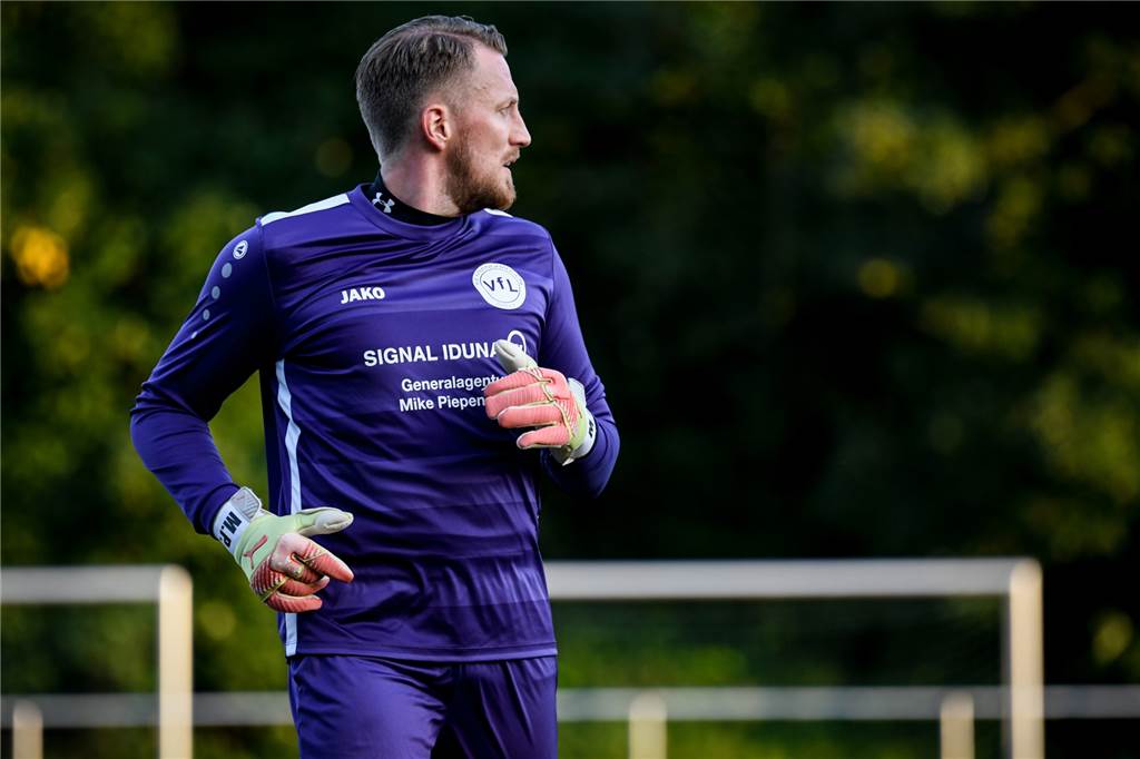 Unsportlichkeiten bringen Ex-Lünern Doppel-Rot: BV Brambauer schlägt Dortmunder Top-Team Mike Piepenburg erlebte das Spielende nicht auf dem Platz.