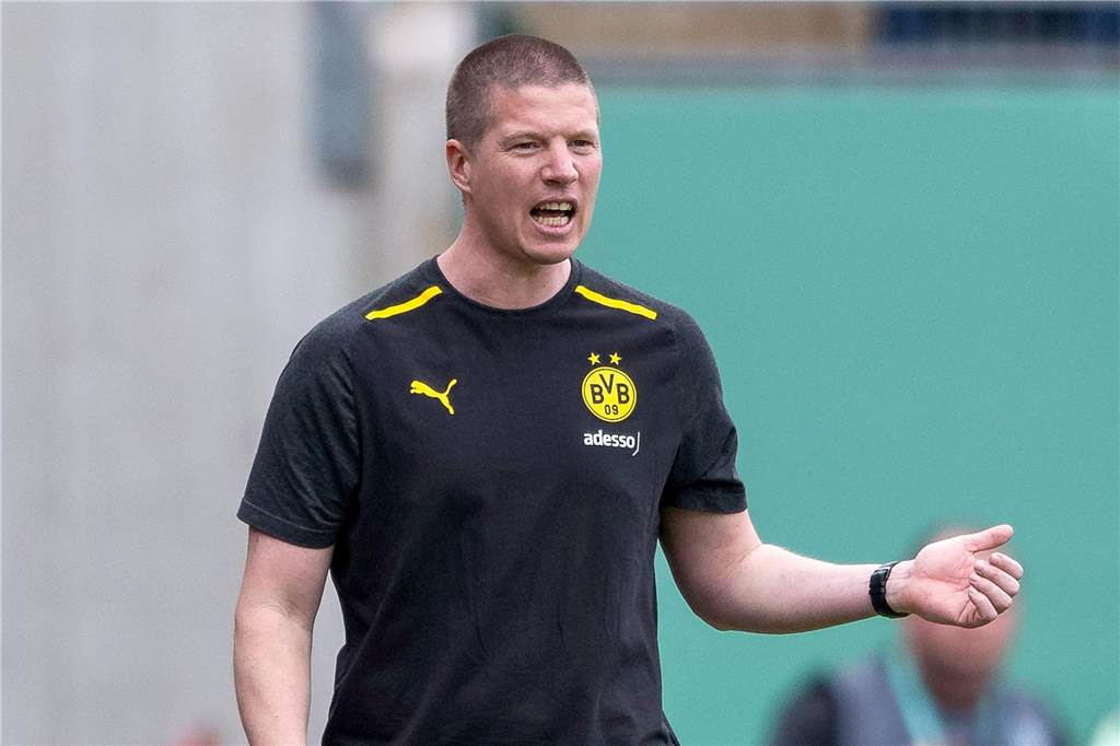 Mike Tullberg trainiert ab Donnerstag die Profi-Mannschaft des BVB.