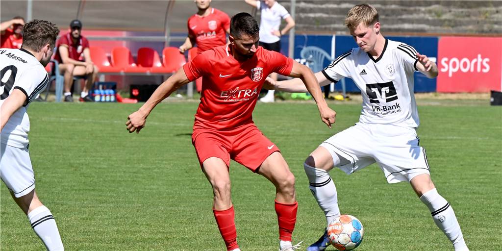 Lüner SV holt Remis beim SV Mesum: „Das bringt uns aber auch nichts“ Milan Sekulic (l.) und der LSV holten ein 1:1-Remis beim SV Mesum.