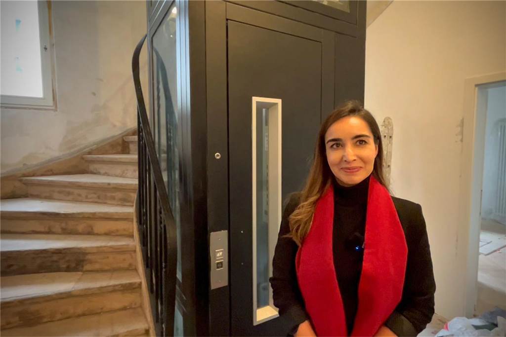 So sieht es in der kernsanierten Stadtvilla im Kreuzviertel aus Millimeterarbeit: der vielleicht kleinste Aufzug Dortmunds im Treppenhaus der Stadtvilla im Kreuzviertel. Architektin Mervet Gangir ist stolz auf ihn.