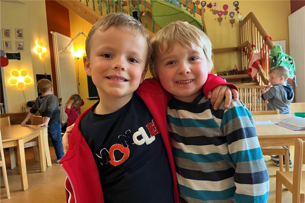 Alleskönner: Was Erzieher im Lummerland jeden Tag für Kinder leisten Milo (l.) und Milan im Gruppenraum der „Frau Mahlzahn“ in der Kita Lummerland in Castrop-Rauxel.