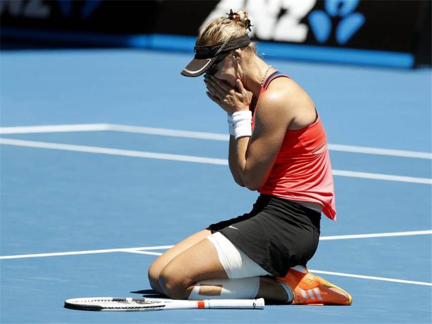 Der Tag, der Mirjana Lucic-Baroni für alles entschädigte Mirjana Lucic-Baroni jubelt nach ihrem Sieg bei den Australian Open über Karolina Pliskova. Foto: Dita Alangkara