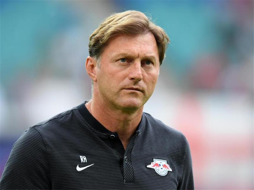 RB-Coach Hasenhüttl lässt weiter rotieren Mischt seine Elf weiter munter durch: RB-Trainer Ralph Hasenhüttl. Foto: Hendrik Schmidt