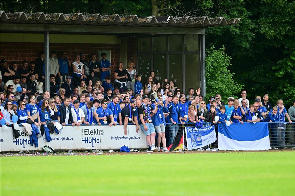Mit 0:1 hat sich der VfB Kirchhellen im Aufstiegsspiel den Sportfreunden Bulmke geschlagen geben müssen. Nach Abpfiff kam es zu unschönen Szenen.