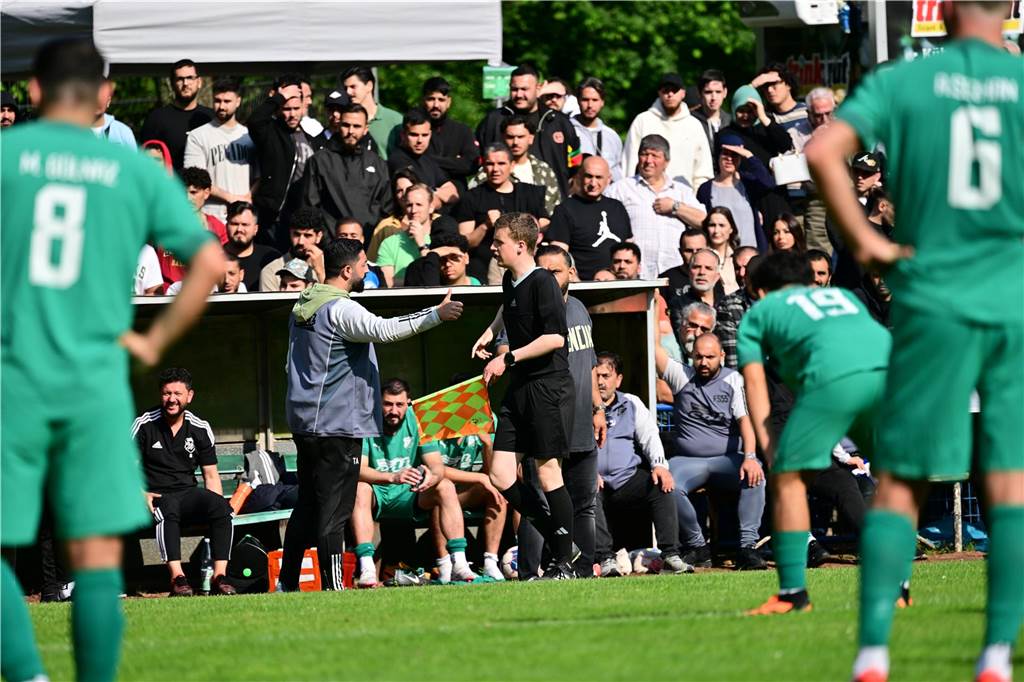 Mit 0:1 hat sich der VfB Kirchhellen im Aufstiegsspiel den Sportfreunden Bulmke geschlagen geben müssen. Nach Abpfiff kam es zu unschönen Szenen.