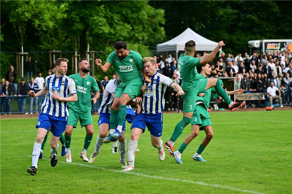 Mit 0:1 hat sich der VfB Kirchhellen im Aufstiegsspiel den Sportfreunden Bulmke geschlagen geben müssen. Nach Abpfiff kam es zu unschönen Szenen.