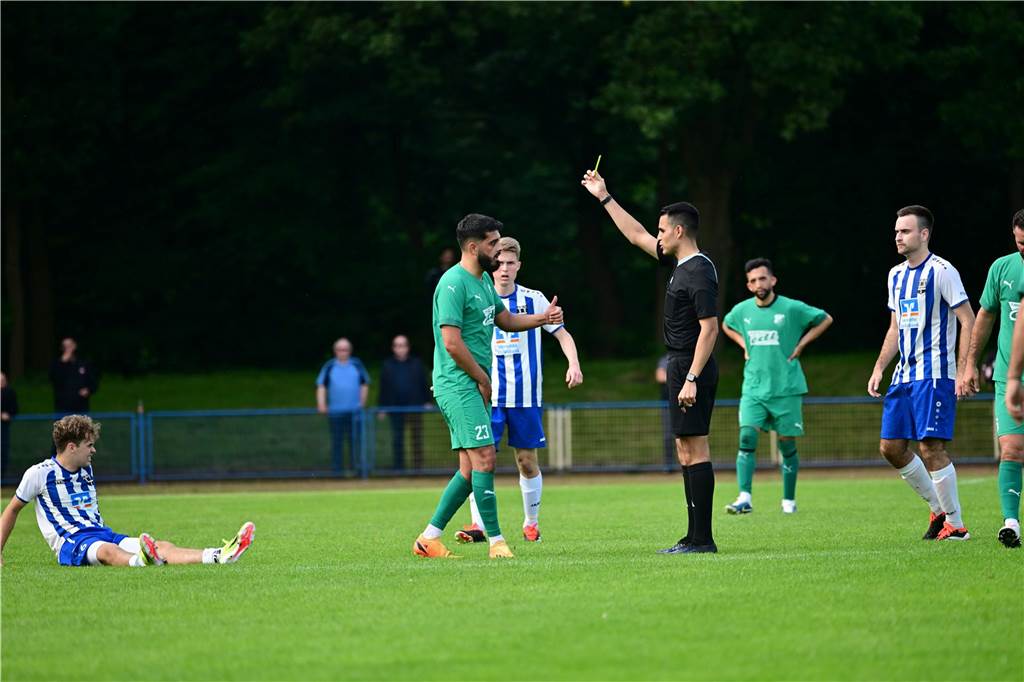 Mit 0:1 hat sich der VfB Kirchhellen im Aufstiegsspiel den Sportfreunden Bulmke geschlagen geben müssen. Nach Abpfiff kam es zu unschönen Szenen.
