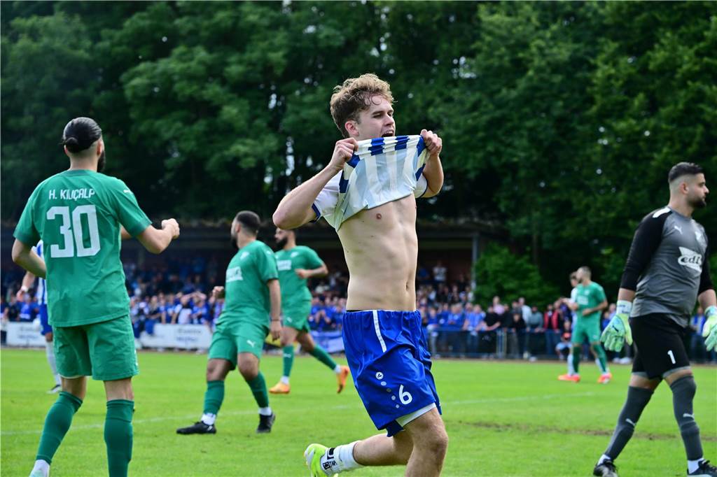 Mit 0:1 hat sich der VfB Kirchhellen im Aufstiegsspiel den Sportfreunden Bulmke geschlagen geben müssen. Nach Abpfiff kam es zu unschönen Szenen.
