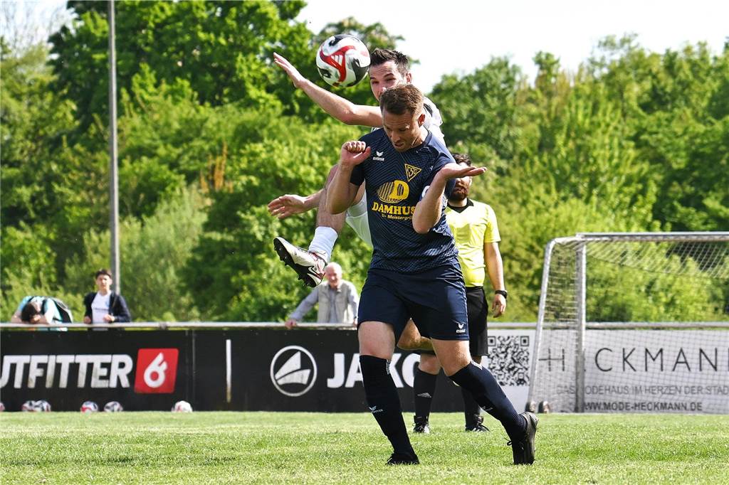 Mit 0:2 unterlag der TuS Haltern der TSG Dülmen im Landesliga-Derby und steht nun nur noch aufgrund des besseren Torverhältnisses nicht auf einem Abstiegsplatz.