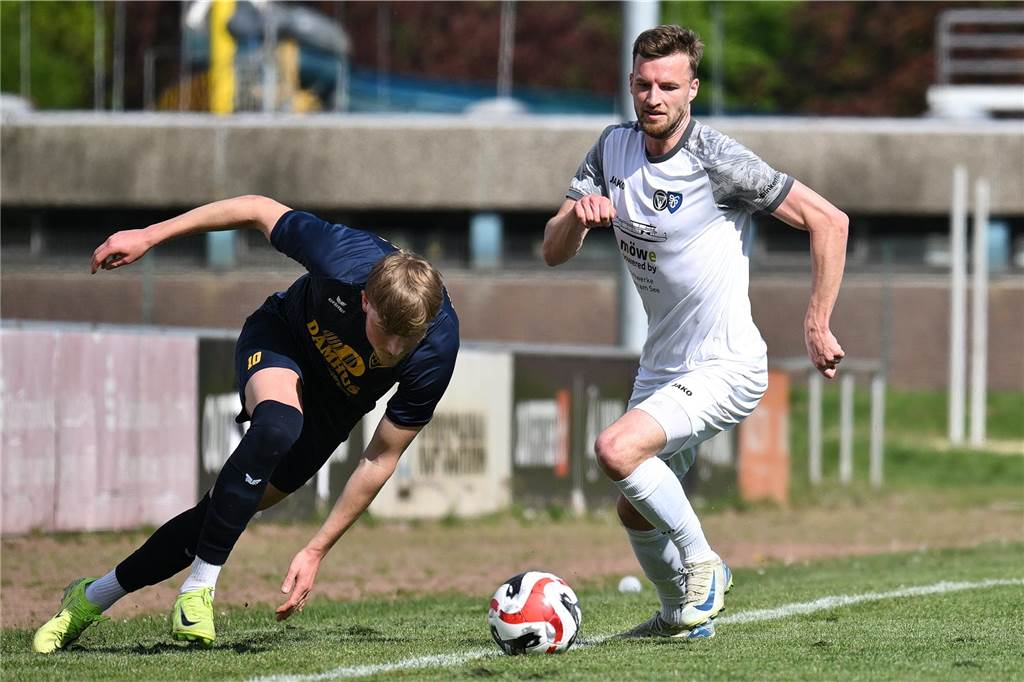 Mit 0:2 unterlag der TuS Haltern der TSG Dülmen im Landesliga-Derby und steht nun nur noch aufgrund des besseren Torverhältnisses nicht auf einem Abstiegsplatz.