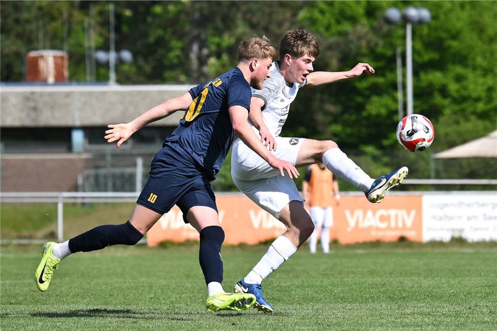 Mit 0:2 unterlag der TuS Haltern der TSG Dülmen im Landesliga-Derby und steht nun nur noch aufgrund des besseren Torverhältnisses nicht auf einem Abstiegsplatz.