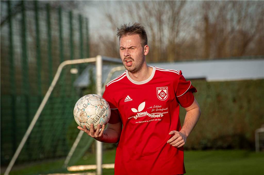Mit 1:2 unterlag der SV Hullern der DJK Germania Lenkerbeck, Tabellenführer der Kreisliga C2. Dabei waren die Gegentore durchaus vermeidbar und die Hullerner vergaben noch einige gute Chancen. Da wäre durchaus mehr drin gewesen für den SVH.
