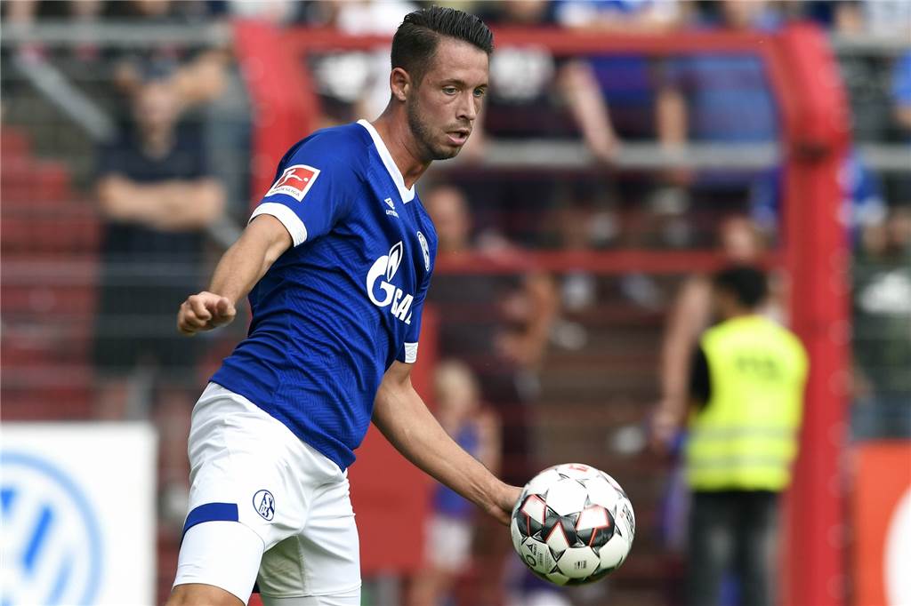 Schalkes Mark Uth im Interview: „Nationalelf wäre das Highlight meiner Karriere“ Mit 14 Toren und neun Vorlagen war Uth in der vergangenen Saison der zweitbeste deutsche Scorer hinter Thomas Müller.