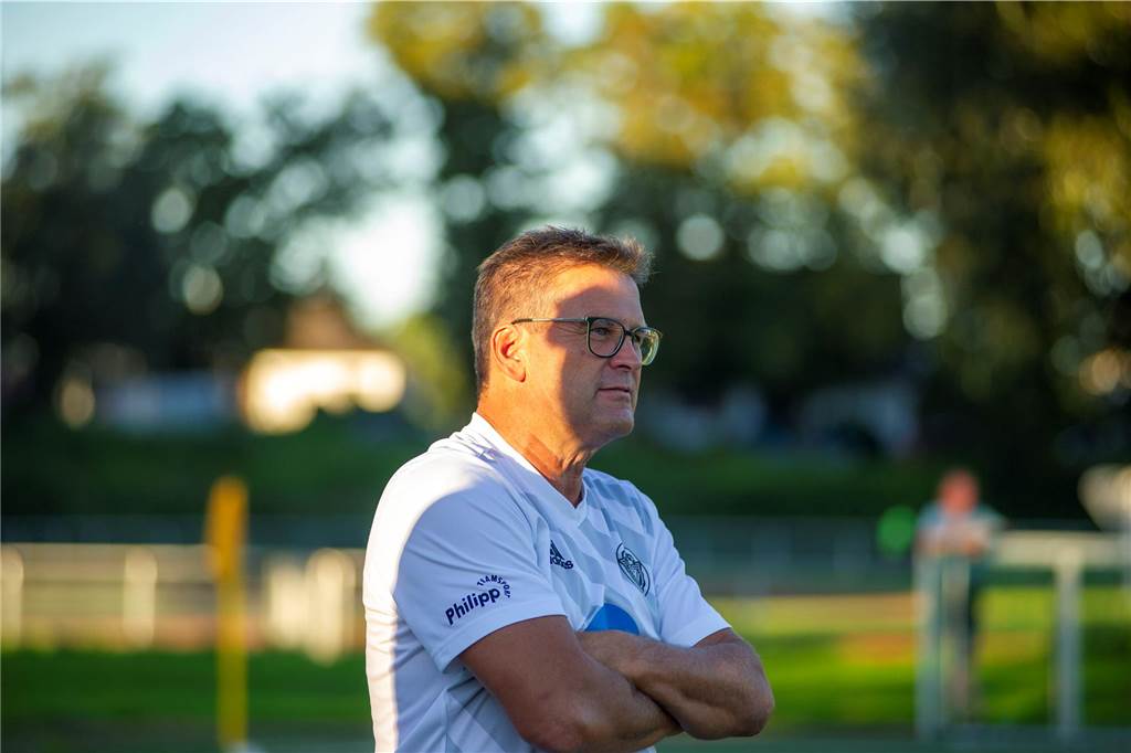 TuS Haltern wird Favoritenrolle gerecht: Die schönsten Fotos vom Derby beim ETuS zum Durchklicken Mit 1:5 musste sich A-Ligist ETuS Haltern im Kreispokal dem Westfalenligist TuS Haltern am See geschlagen geben.