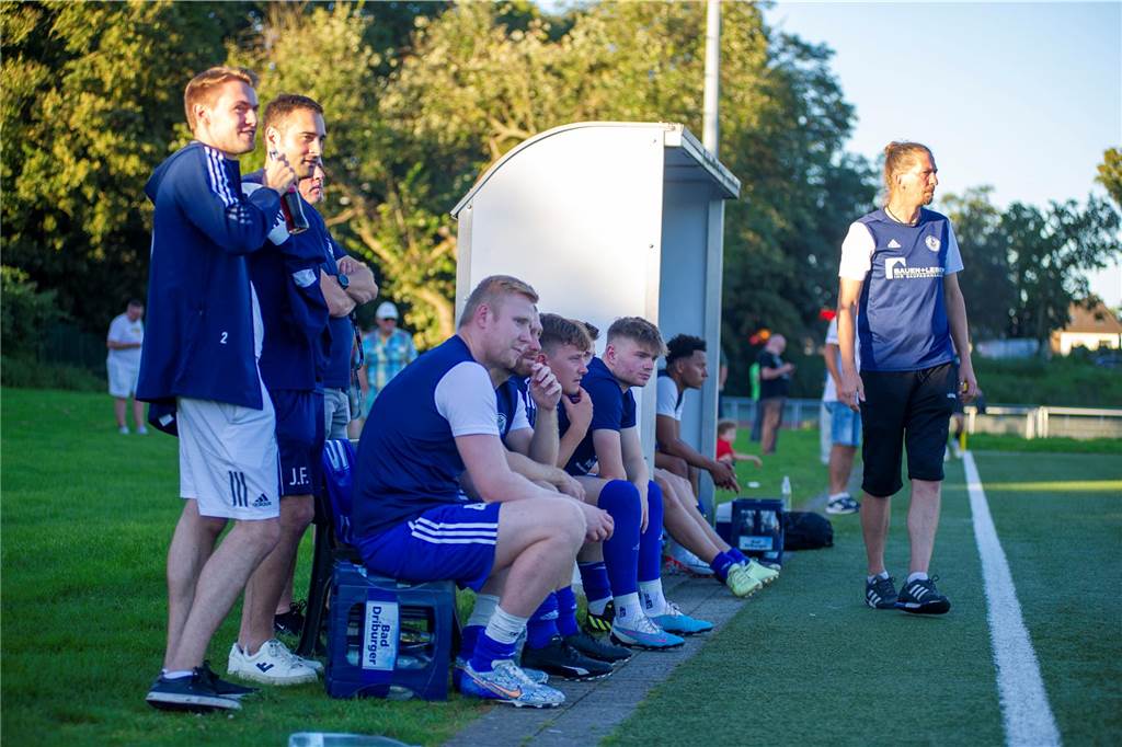 TuS Haltern wird Favoritenrolle gerecht: Die schönsten Fotos vom Derby beim ETuS zum Durchklicken Mit 1:5 musste sich A-Ligist ETuS Haltern im Kreispokal dem Westfalenligist TuS Haltern am See geschlagen geben.