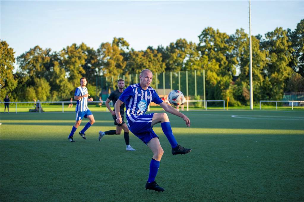 TuS Haltern wird Favoritenrolle gerecht: Die schönsten Fotos vom Derby beim ETuS zum Durchklicken Mit 1:5 musste sich A-Ligist ETuS Haltern im Kreispokal dem Westfalenligist TuS Haltern am See geschlagen geben.