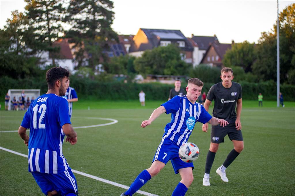 TuS Haltern wird Favoritenrolle gerecht: Die schönsten Fotos vom Derby beim ETuS zum Durchklicken Mit 1:5 musste sich A-Ligist ETuS Haltern im Kreispokal dem Westfalenligist TuS Haltern am See geschlagen geben.