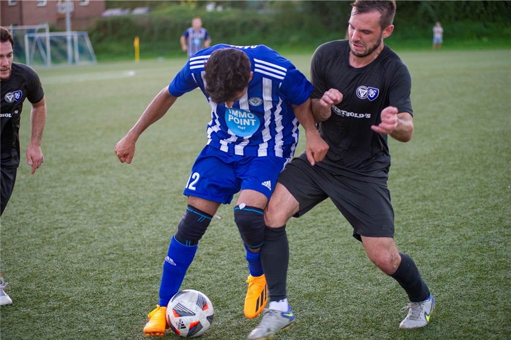 TuS Haltern wird Favoritenrolle gerecht: Die schönsten Fotos vom Derby beim ETuS zum Durchklicken Mit 1:5 musste sich A-Ligist ETuS Haltern im Kreispokal dem Westfalenligist TuS Haltern am See geschlagen geben.