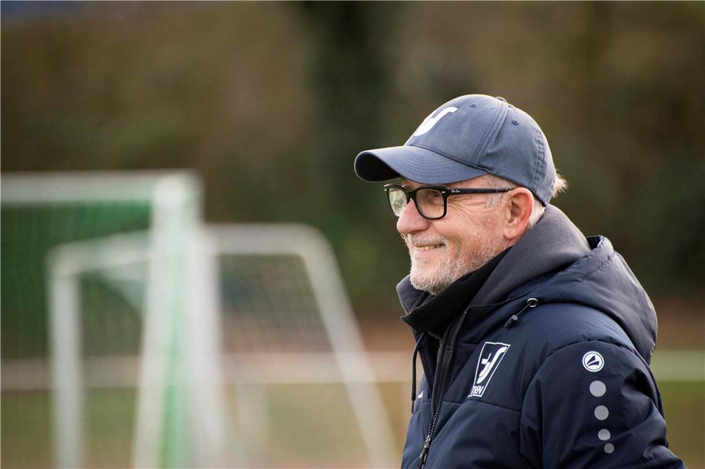 Mit 3:1 setzte sich der SV Hullern beim TuS Sythen II durch.