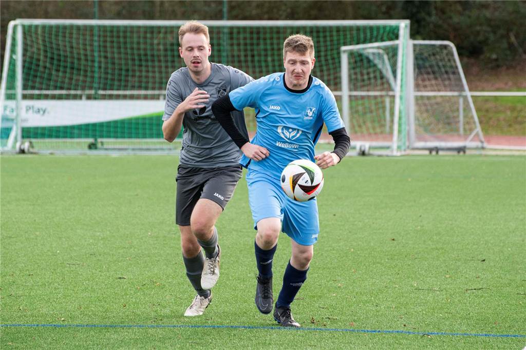 Mit 3:1 setzte sich der SV Hullern beim TuS Sythen II durch.