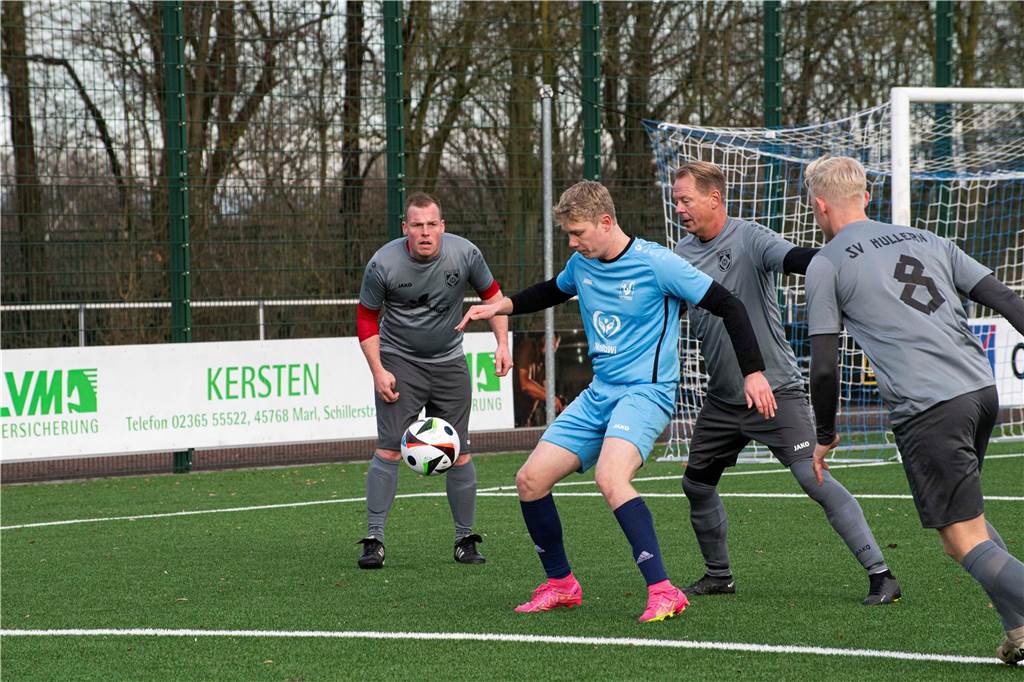Mit 3:1 setzte sich der SV Hullern beim TuS Sythen II durch.