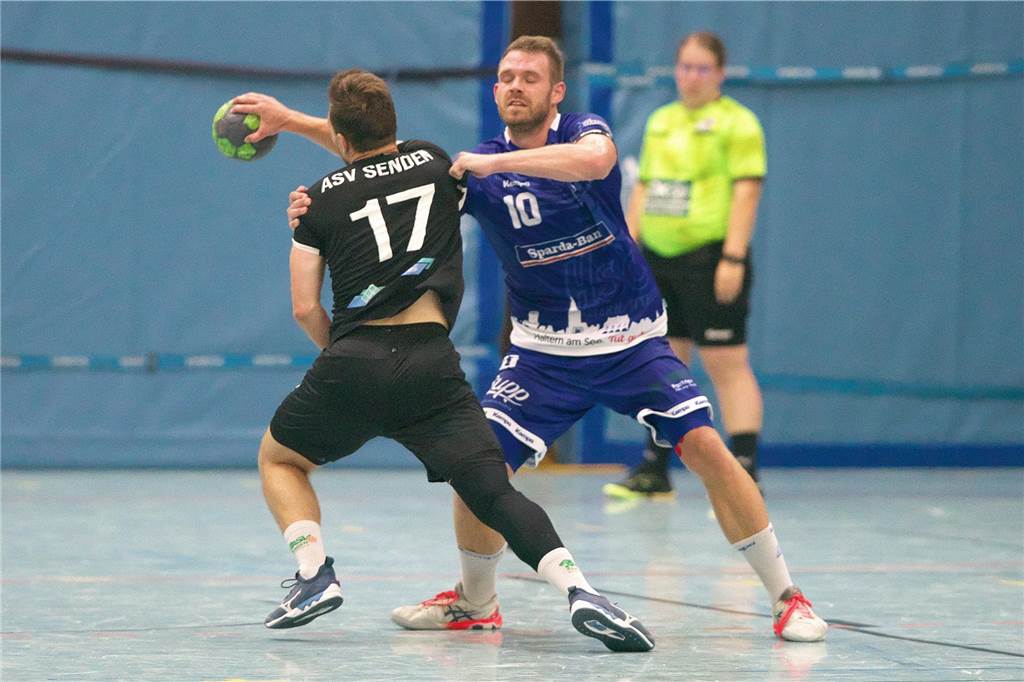 Mit 31:23 setzte sich der HSC Haltern-Sythen gegen den ASV Senden durch und feierte damit den ersten Sieg der Verbandsliga-Saison.