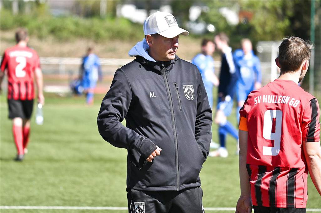 Mit 4:0 setzte sich der ETuS Haltern II im Derby in der Kreisliga C2 gegen den SV Hullern durch. Drei der vier Tore fielen nach der Pause.