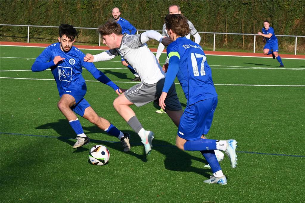 Ein Bild vom 6:0-Sieg des TuS Sythen gegen den TSV Marl-Hüls.