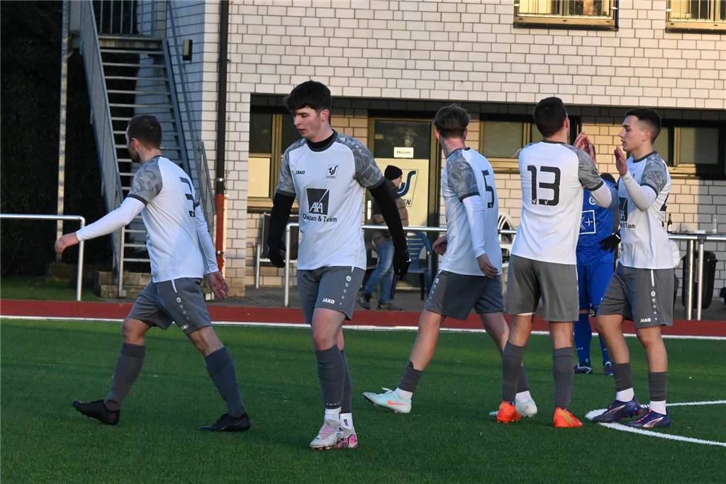 Ein Bild vom 6:0-Sieg des TuS Sythen gegen den TSV Marl-Hüls.