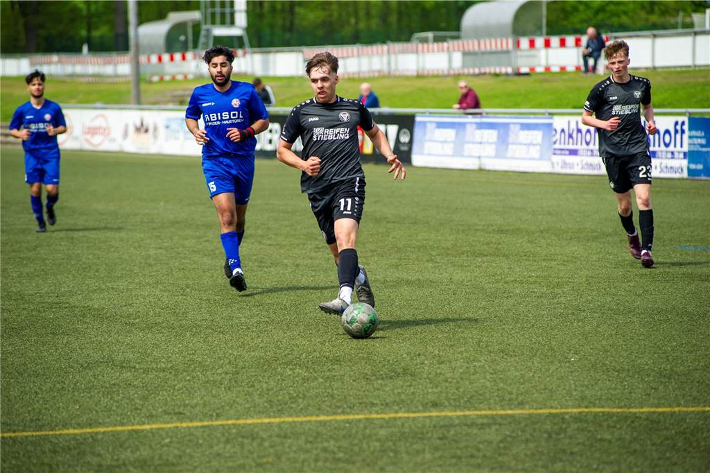 Mit 8:2 setzte sich der TuS Haltern am See in der U19-Landesliga gegen Westfalia Herne durch, stieg damit bereits am drittletzten Spieltag der Saison in die Westfalenliga auf.