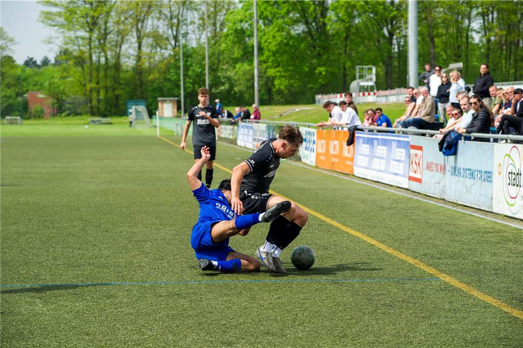 Mit 8:2 setzte sich der TuS Haltern am See in der U19-Landesliga gegen Westfalia Herne durch, stieg damit bereits am drittletzten Spieltag der Saison in die Westfalenliga auf.