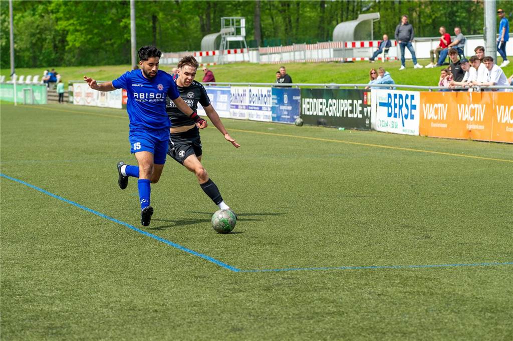 Mit 8:2 setzte sich der TuS Haltern am See in der U19-Landesliga gegen Westfalia Herne durch, stieg damit bereits am drittletzten Spieltag der Saison in die Westfalenliga auf.