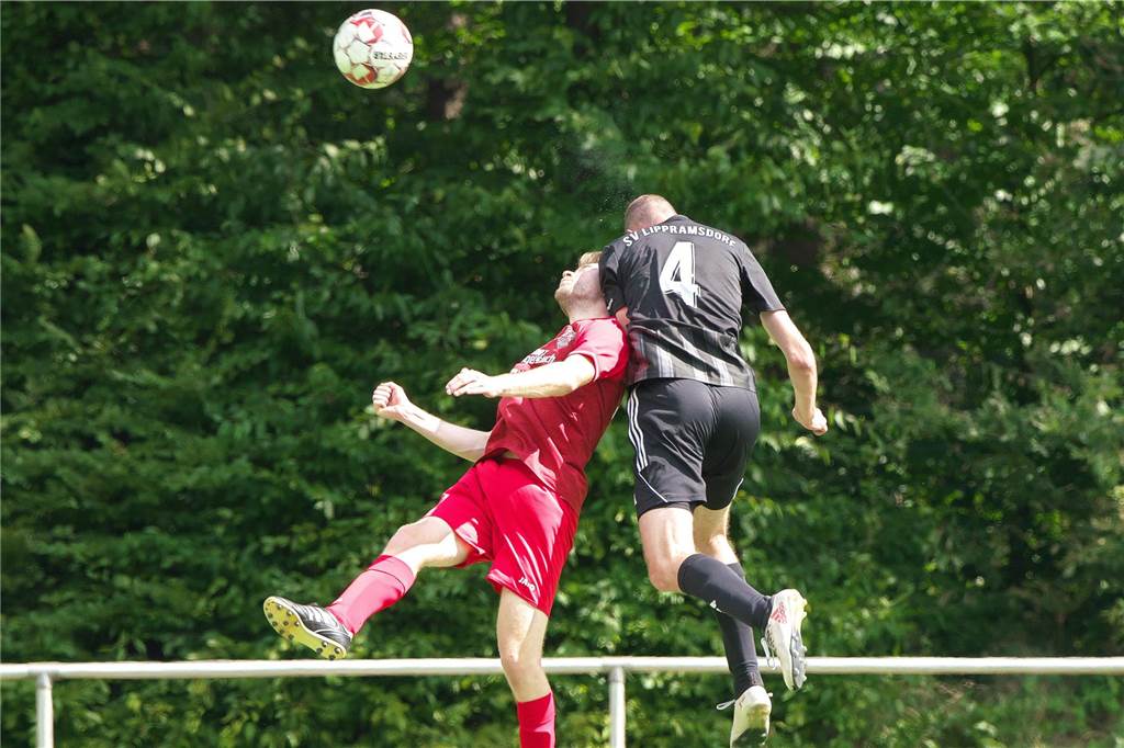 Mit 8:3 setzte sich der SV Lippramsdorf II gegen den SV Bossendorf II im Duell der Absteiger aus der Kreisliga B durch.