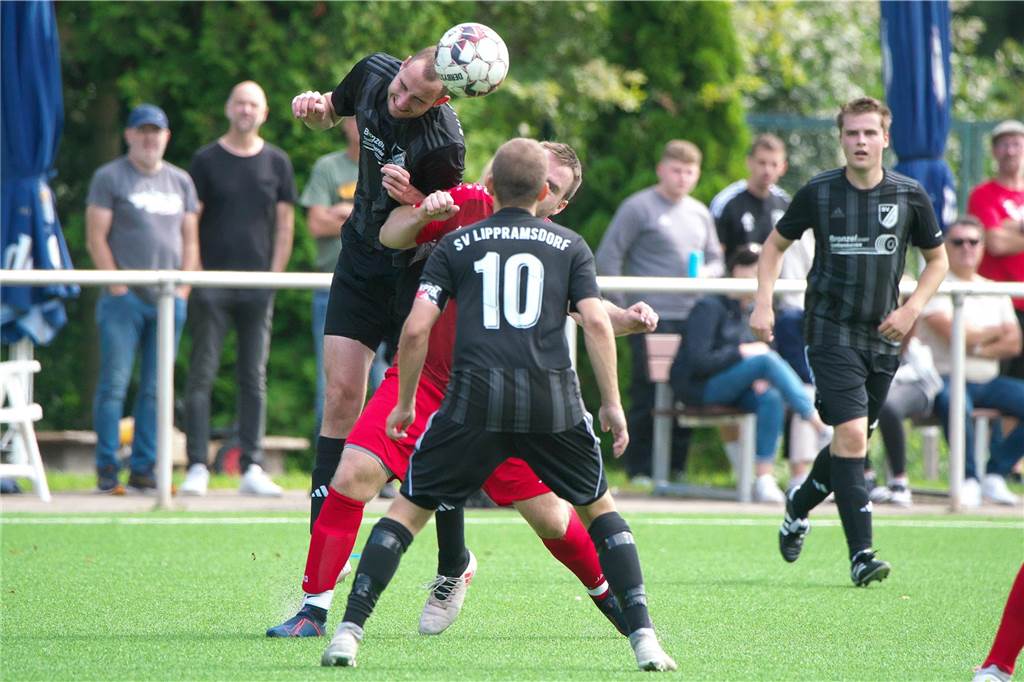 Mit 8:3 setzte sich der SV Lippramsdorf II gegen den SV Bossendorf II im Duell der Absteiger aus der Kreisliga B durch.