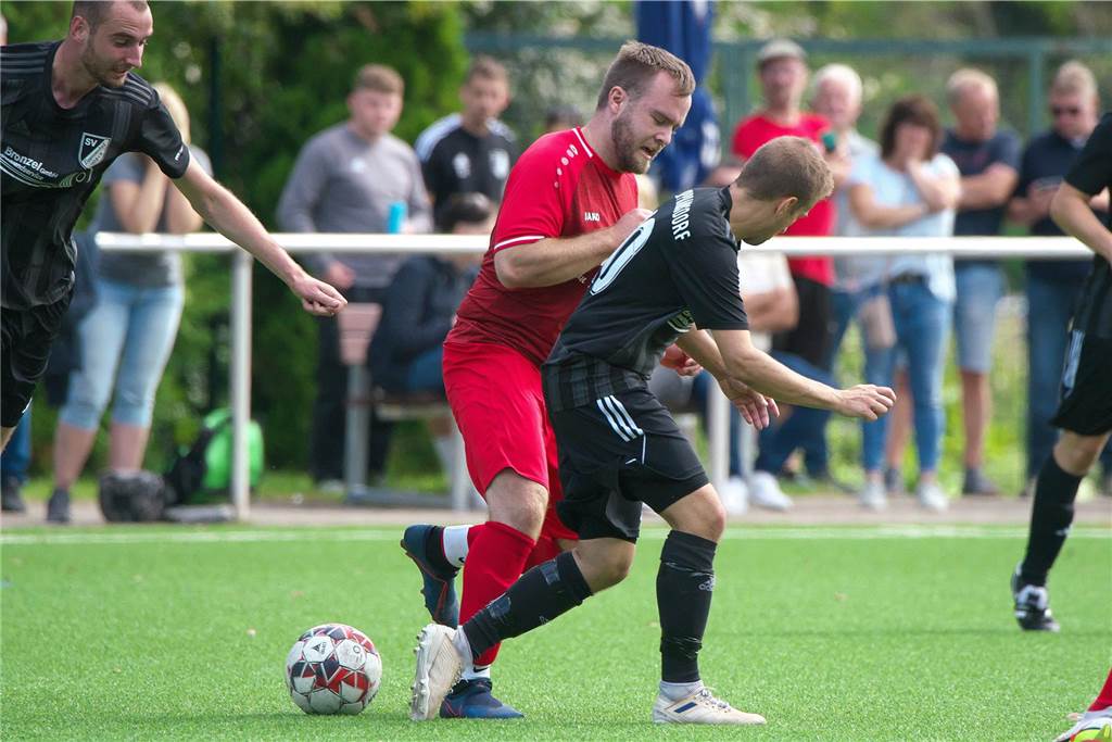 Mit 8:3 setzte sich der SV Lippramsdorf II gegen den SV Bossendorf II im Duell der Absteiger aus der Kreisliga B durch.